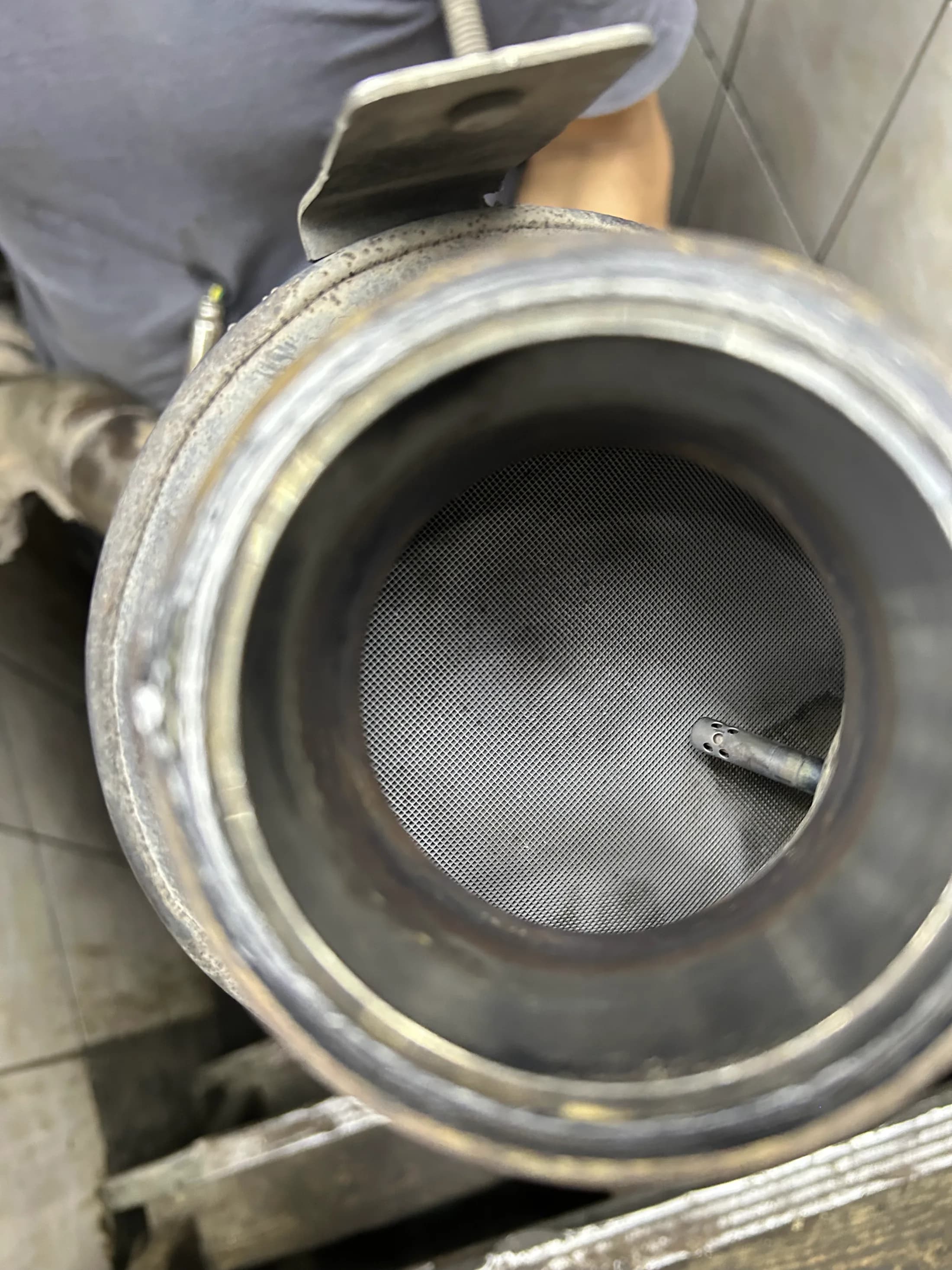 Сажевый фильтр Mercedes-Benz GL 63 после мойки — чистые соты